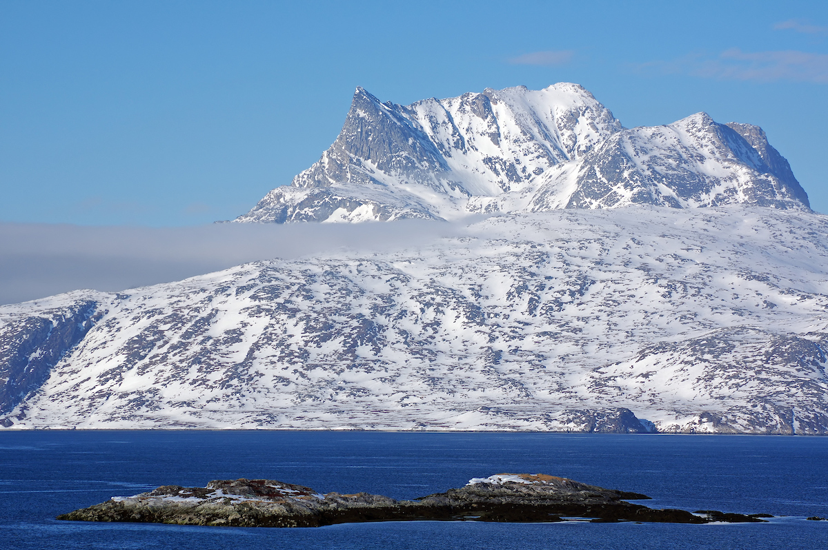 Nuuk and Sermitsiaq during twilight. Photo: Elia Locardi.